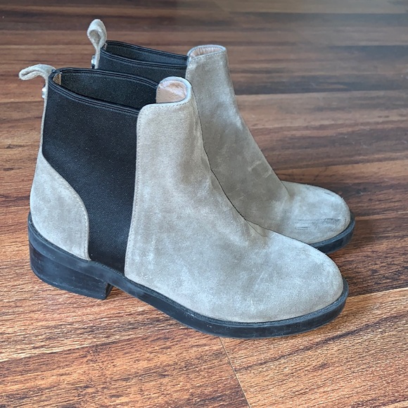 Steve Madden Shoes - Steve Madden Grroupie Boots